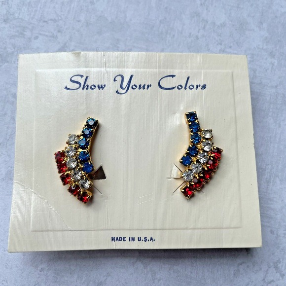 Jewelry - Vintage Patriotic Red White & Blue Rhinestone Cluster Gold Tone Clip On Earrings